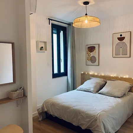 Appartamento La Revolution Sète Esterno foto