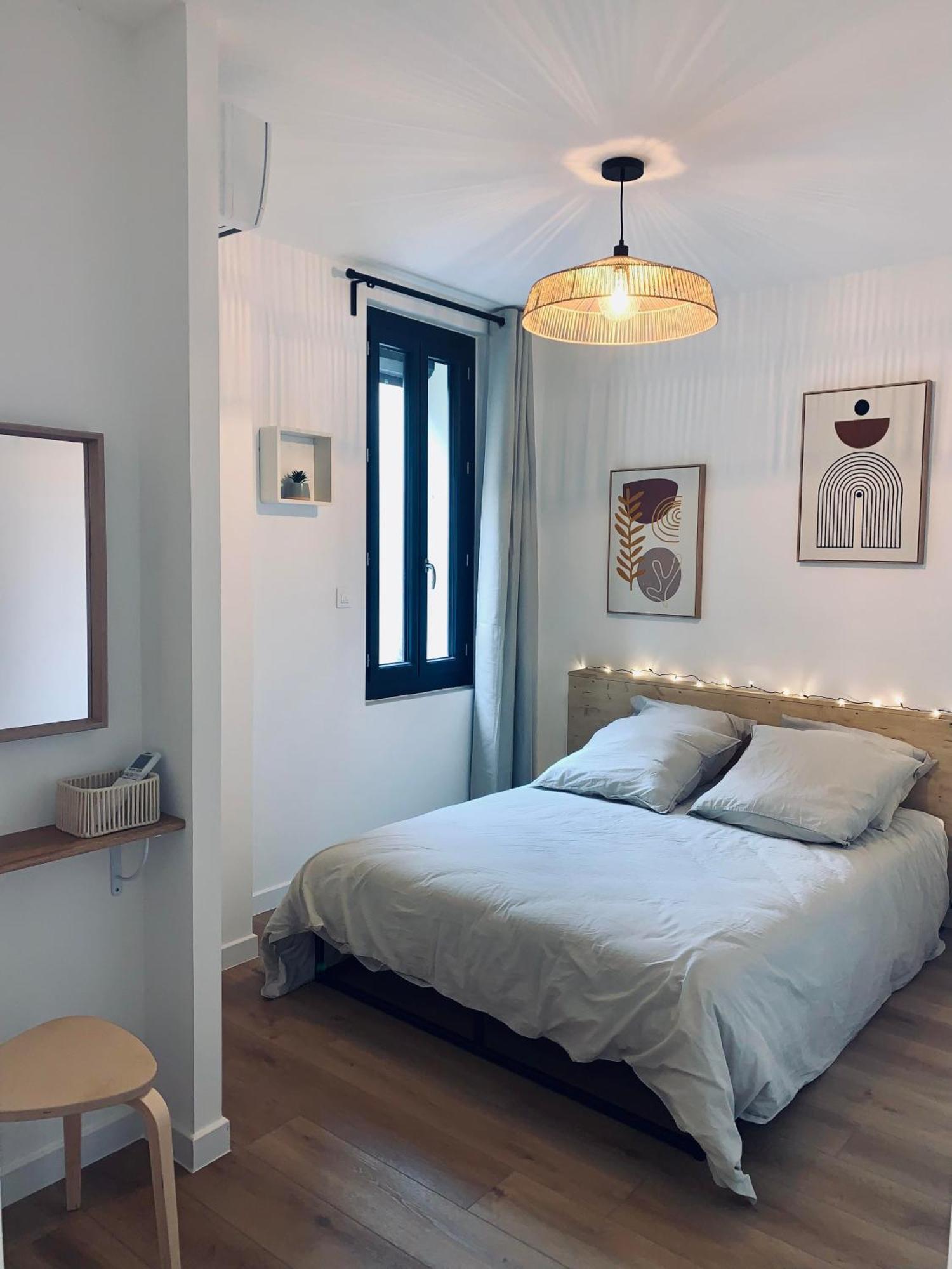 La Revolution Apartment *