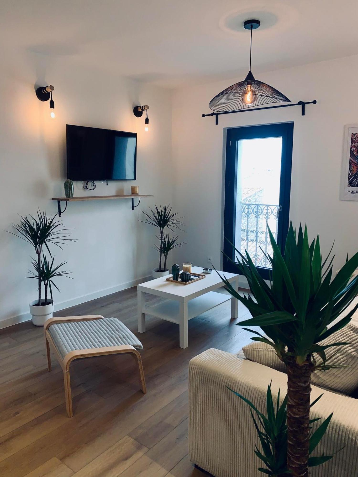 Apartment La Revolution *